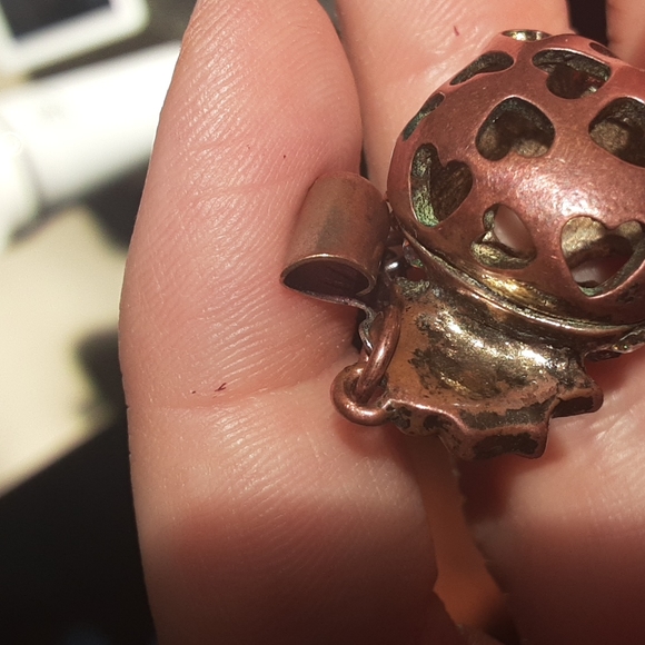 Betsey Johnson Skull and Hearts Pendant - Picture 7 of 13